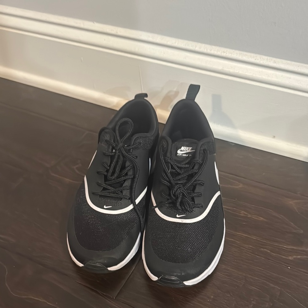 Nike Black Athletic Sneakers